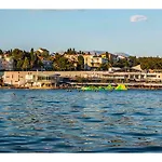 Apartment Idro Directly At The