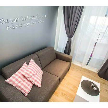 Appartement Idro Directly At The