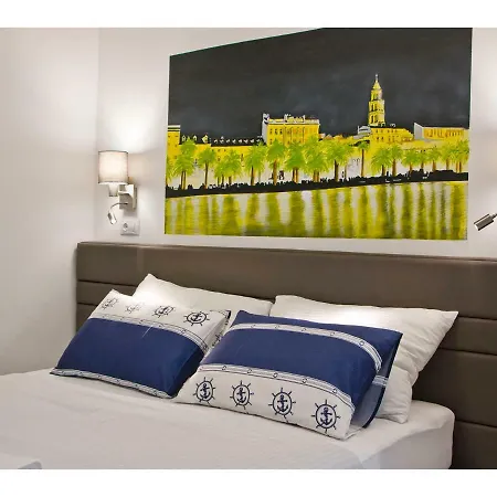 شقة Idro Directly At The *