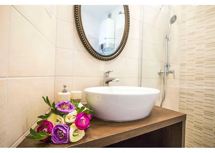 아파트 Idro Directly At The *